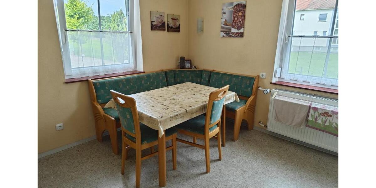 Etagenwohnung Rohrenfels - 5 Zimmer, 150 m&sup2;, 300&euro; | Angebot:25805741