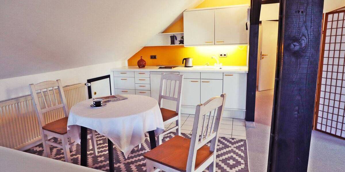 Zimmer Zierenberg - 2 Zimmer, 72 m&sup2;, 600&euro; | Angebot:26188081