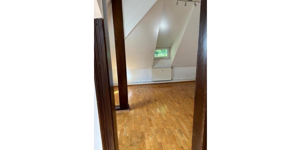 Dachgeschoßwohnung Faßberg - 4 Zimmer, 860&euro; | Angebot:23508932