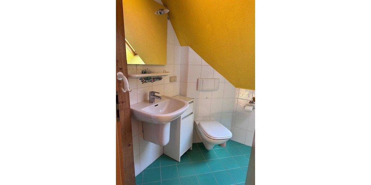 Dachgeschoßwohnung Bad Zwesten - 4 Zimmer, 92 m&sup2;, 644&euro; | Angebot:23138166