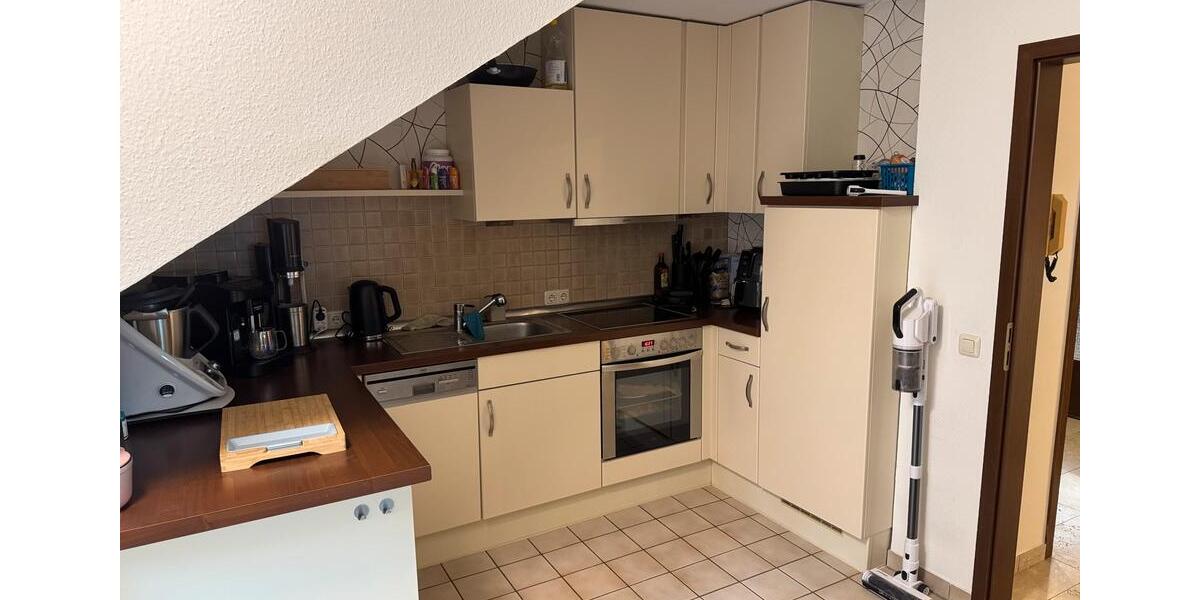 Dachgeschoßwohnung Jünkerath - 3 Zimmer, 90 m&sup2;, 800&euro; | Angebot:26042109