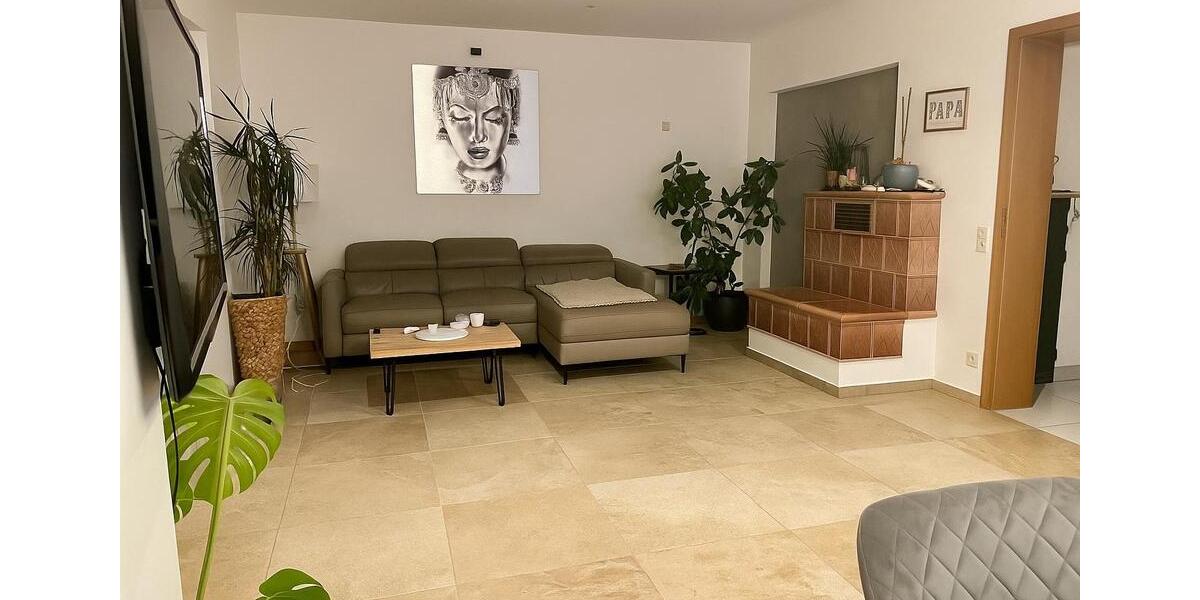 Etagenwohnung Kirkel - 4 Zimmer, 149 m&sup2;, 1.200&euro; | Angebot:24745393