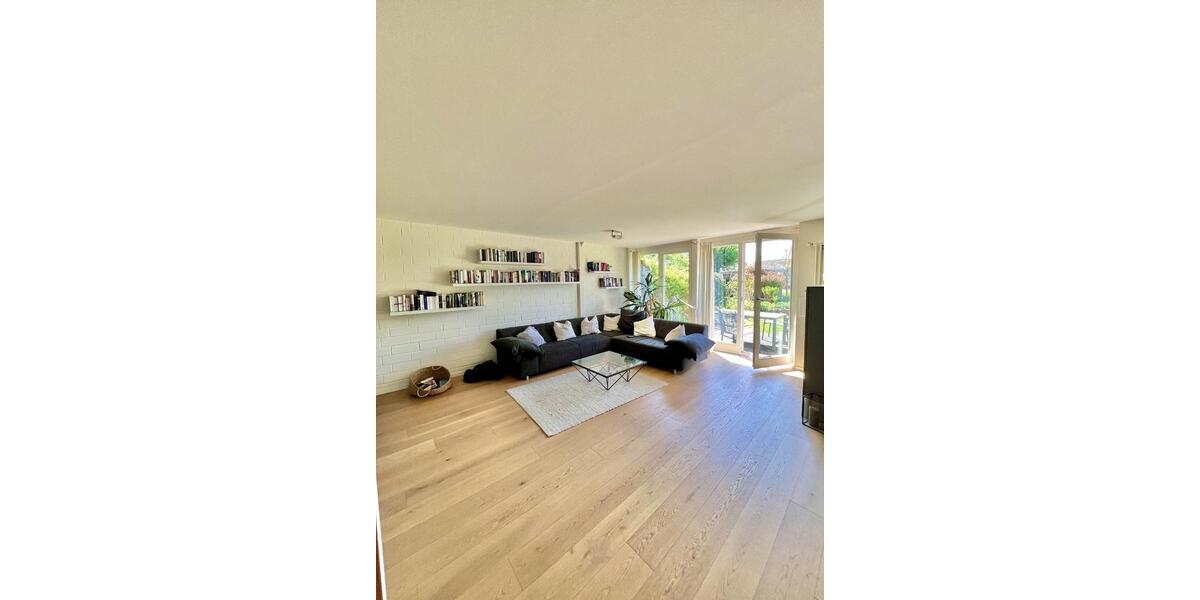 Etagenwohnung Jestetten - 6 Zimmer, 150 m&sup2;, 1.900&euro; | Angebot:26477069