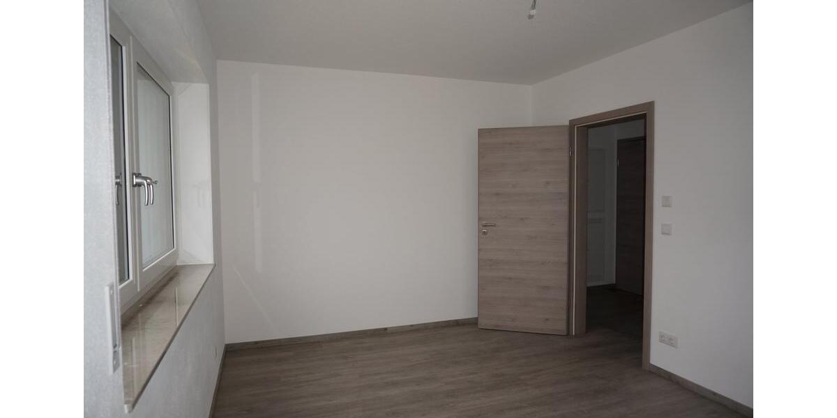 Erdgeschoßwohnung Allersberg Eismannsdorf - 2 Zimmer, 69 m&sup2;, 885&euro; | Angebot:25905389