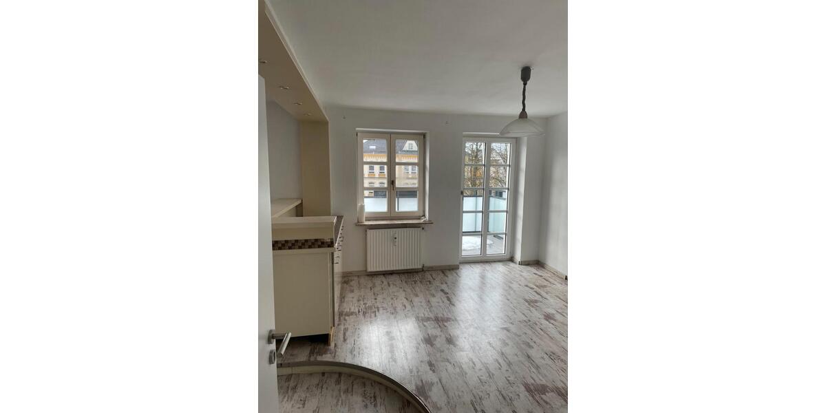 Dachgeschoßwohnung Lüdenscheid - 3.5 Zimmer, 88 m&sup2;, 700&euro; | Angebot:26548250