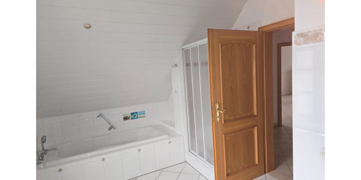 Dachgeschoßwohnung Brilon - 2 Zimmer, 98 m&sup2;, 580&euro; | Angebot:26022989