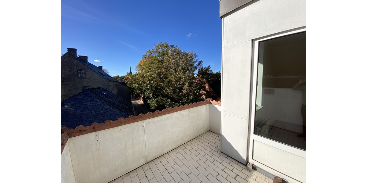 Neu renovierte 5-Zimmer Wohnung auf 2 Ebenen - 5- Flensburg | Angebot:27034536