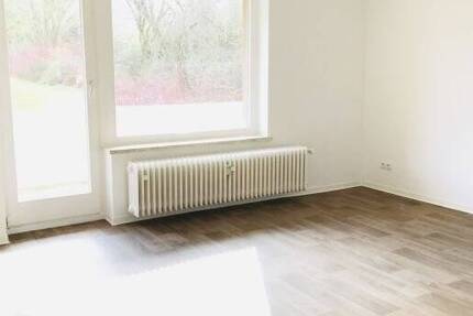 EINZIEHEN & WOHLFÜHLEN: Tolle 2-Zimmer Wohnung mit Balkon im 1. OG! 2 zimmer