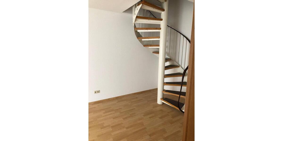 Dachgeschoßwohnung Oschersleben (Bode) - 3 Zimmer, 80 m&sup2;, 560&euro; | Angebot:24422821