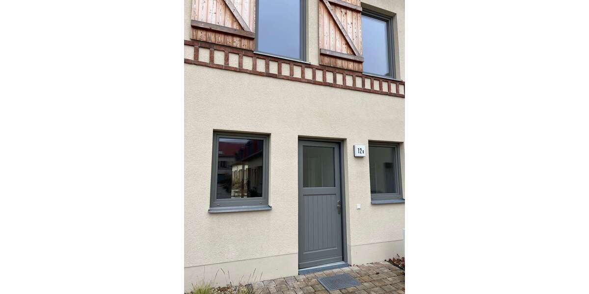 Haus zum Mieten in Beelitz 1.640 € 127.29 m² 4 zimmer