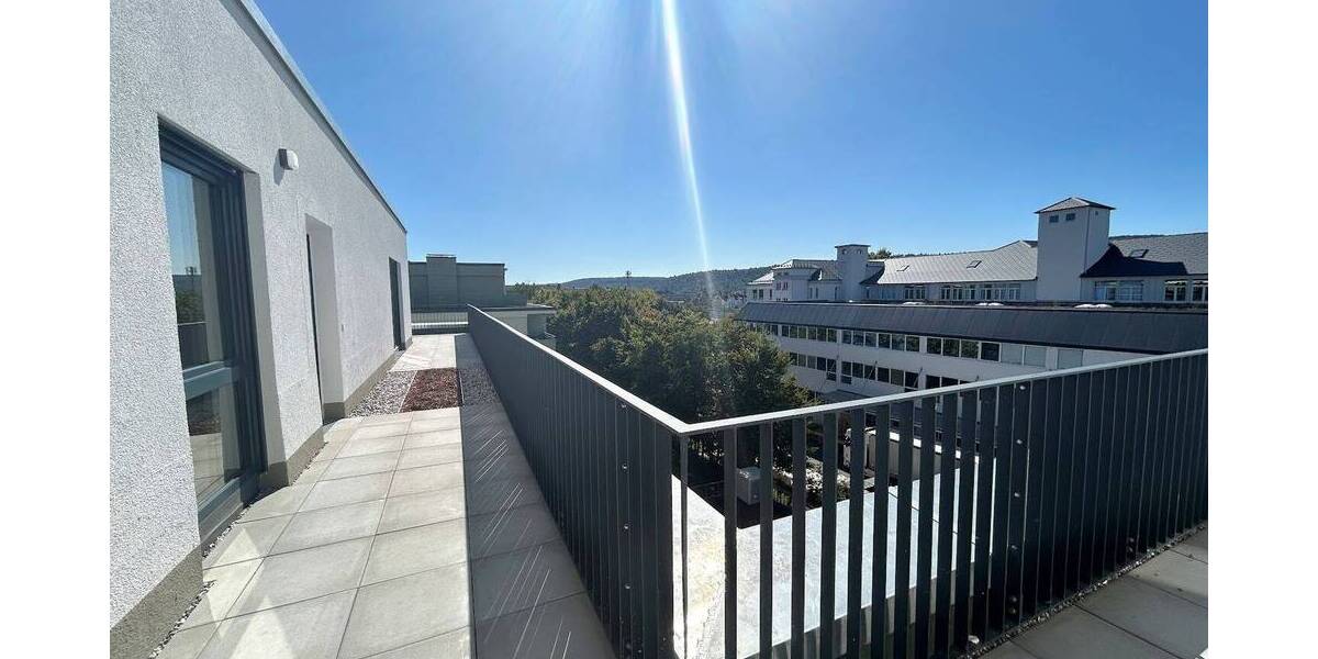 Etagenwohnung Stuttgart Untertürkheim - 3 Zimmer, 118 m&sup2;, 2.190&euro; | Angebot:23533429