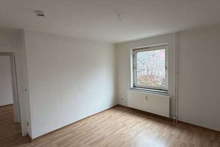 Wohnung Salzgitter Thiede Ortschaft Ost - 3 Zimmer, 55 m&sup2;, 385&euro; | Angebot:25169028