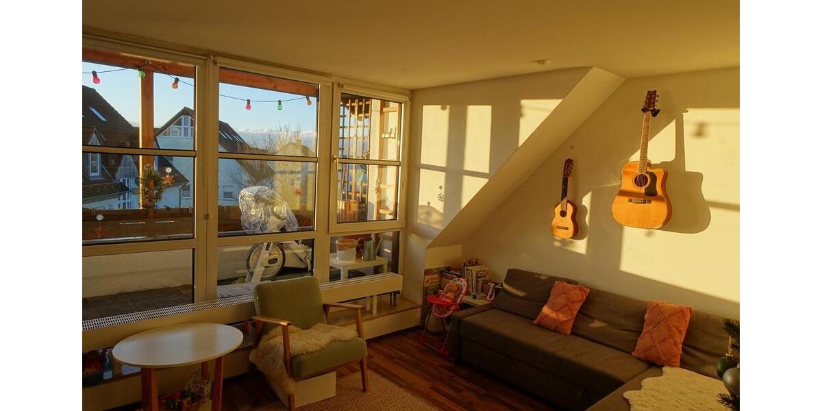 Dachgeschoßwohnung Bubenreuth - 3 Zimmer, 83 m&sup2;, 1.090&euro; | Angebot:25982195