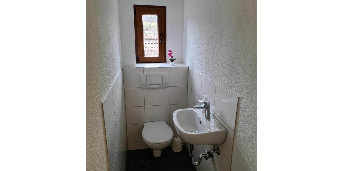 Erdgeschoßwohnung Uhingen - 2 Zimmer, 25 m&sup2;, 550&euro; | Angebot:25892372