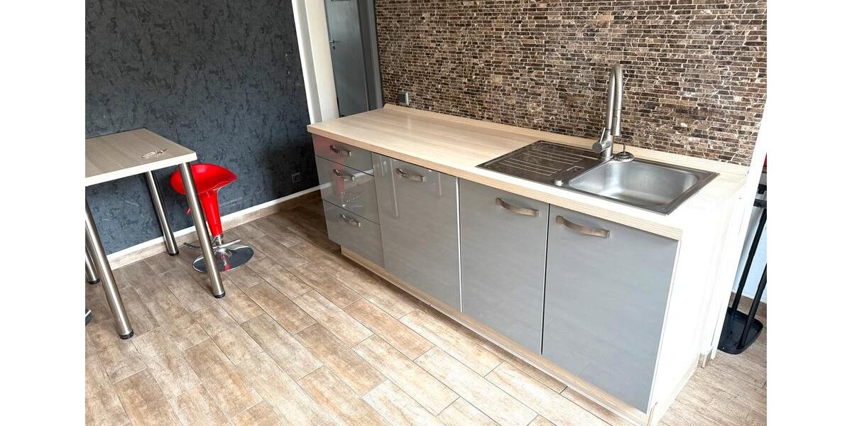 Doppelhaushälfte Helmstedt - 6 Zimmer, 200 m&sup2;, 1.600&euro; | Angebot:25049139