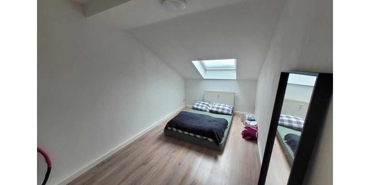 Dachgeschoßwohnung Brandenburg an der Havel - 2 Zimmer, 42 m&sup2;, 350&euro; | Angebot:26646410