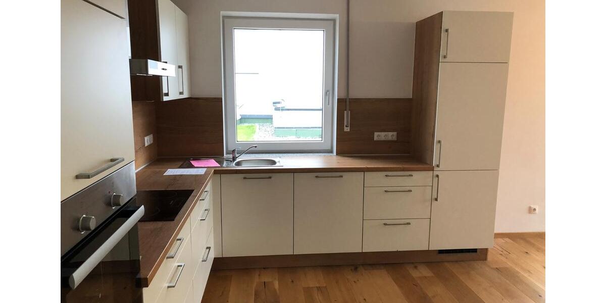 Erdgeschoßwohnung Arnstorf - 4 Zimmer, 125 m&sup2;, 1.000&euro; | Angebot:26396939