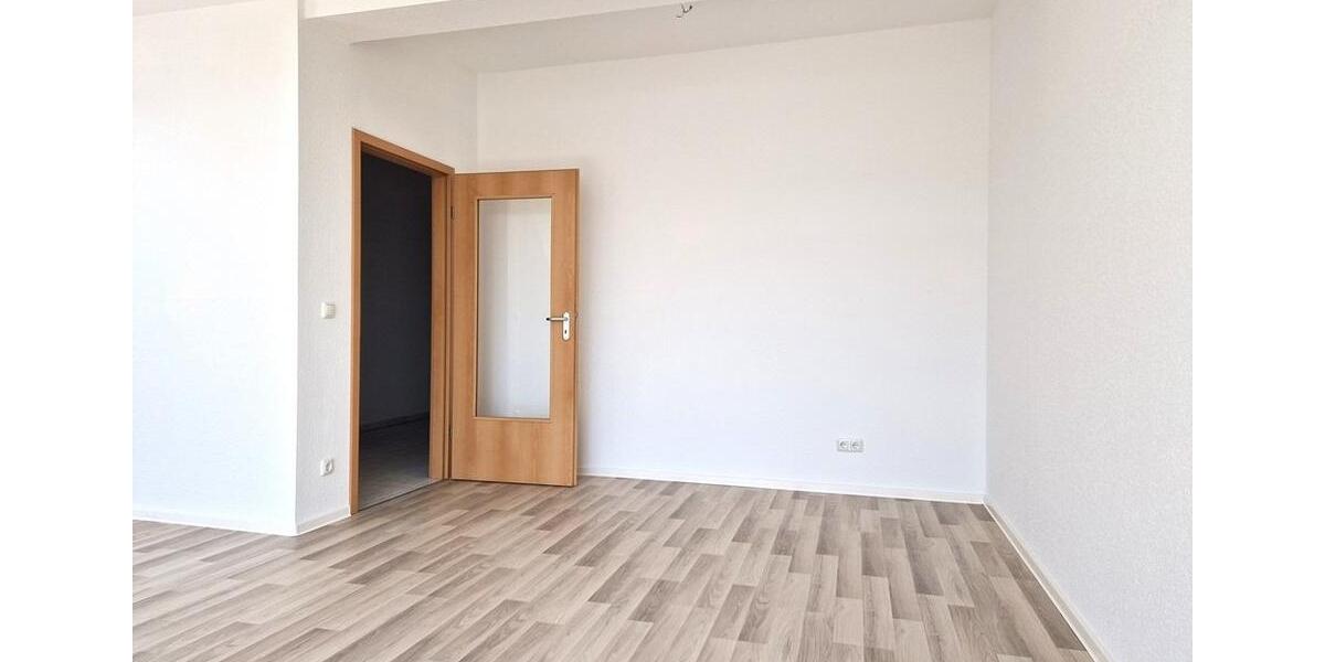Dachgeschoßwohnung Merseburg - 2 Zimmer, 67 m&sup2;, 530&euro; | Angebot:26236506