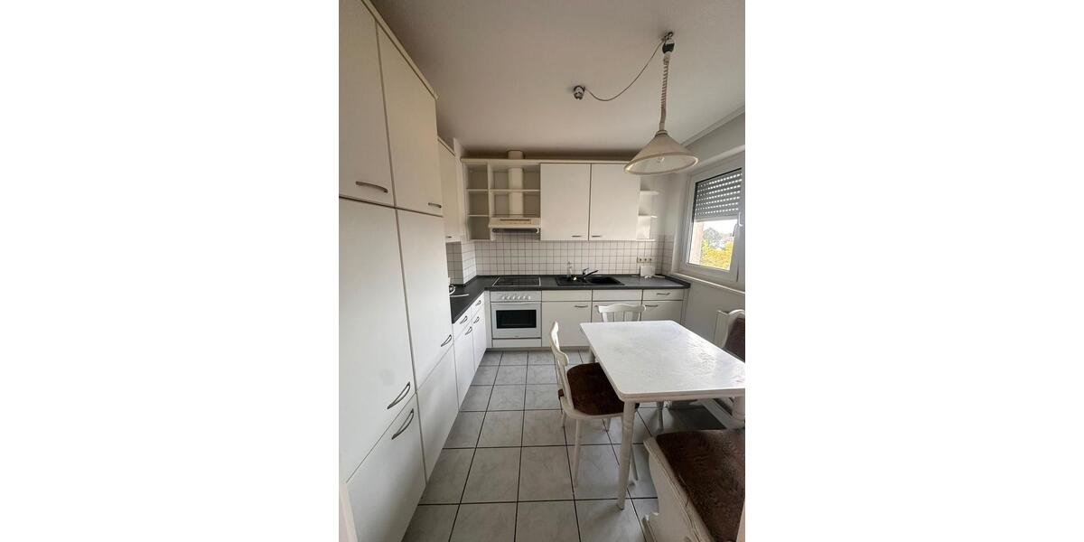 Etagenwohnung Schweinfurt Bellevue - 3 Zimmer, 80 m&sup2;, 880&euro; | Angebot:24374976