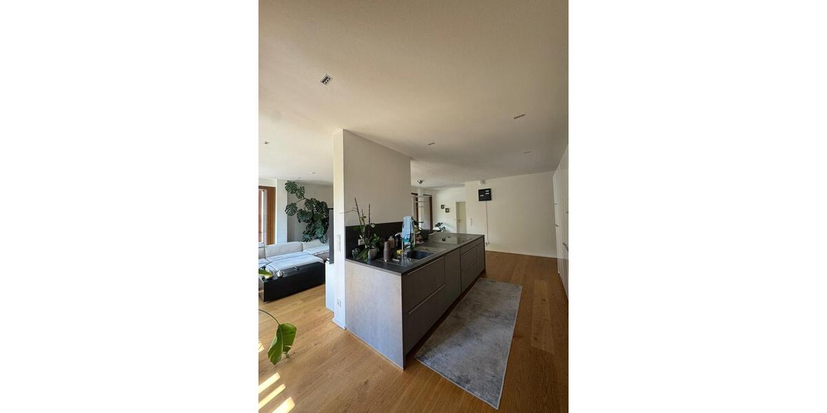Etagenwohnung Amberg - 4 Zimmer, 146 m&sup2;, 1.990&euro; | Angebot:26544050
