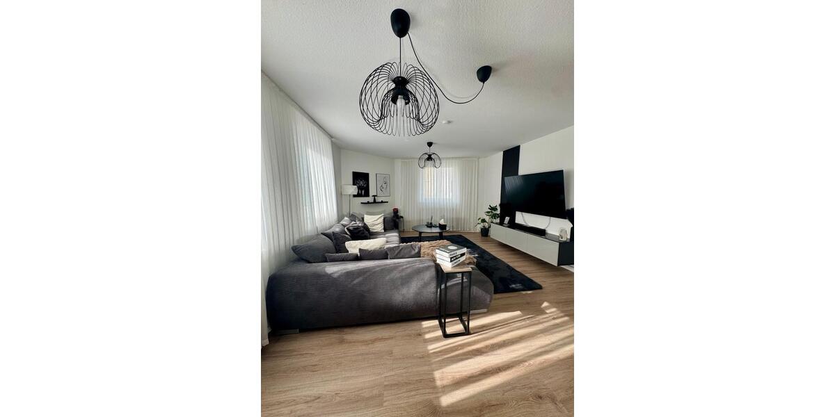 Erdgeschoßwohnung Siegen - 2 Zimmer, 64 m&sup2;, 695&euro; | Angebot:25832698