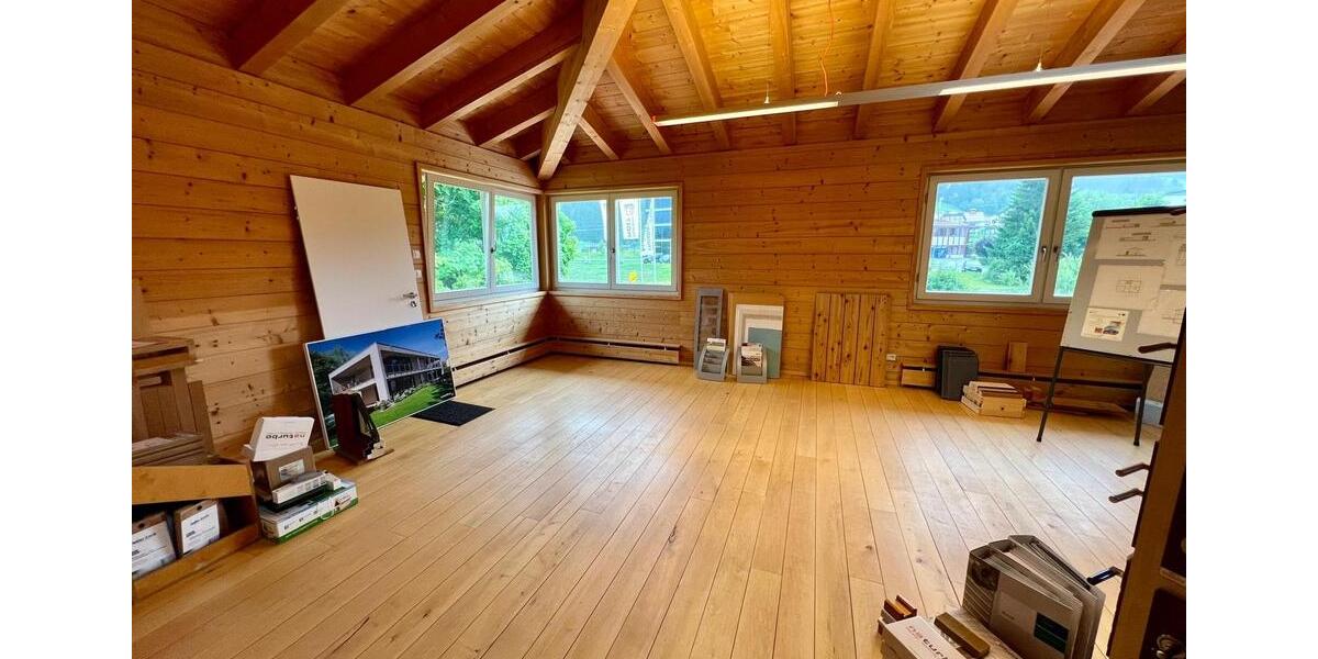 Büro Gewerbe Studio Atelier Praxis Office Holzhaus Bergblick EBK zimmer