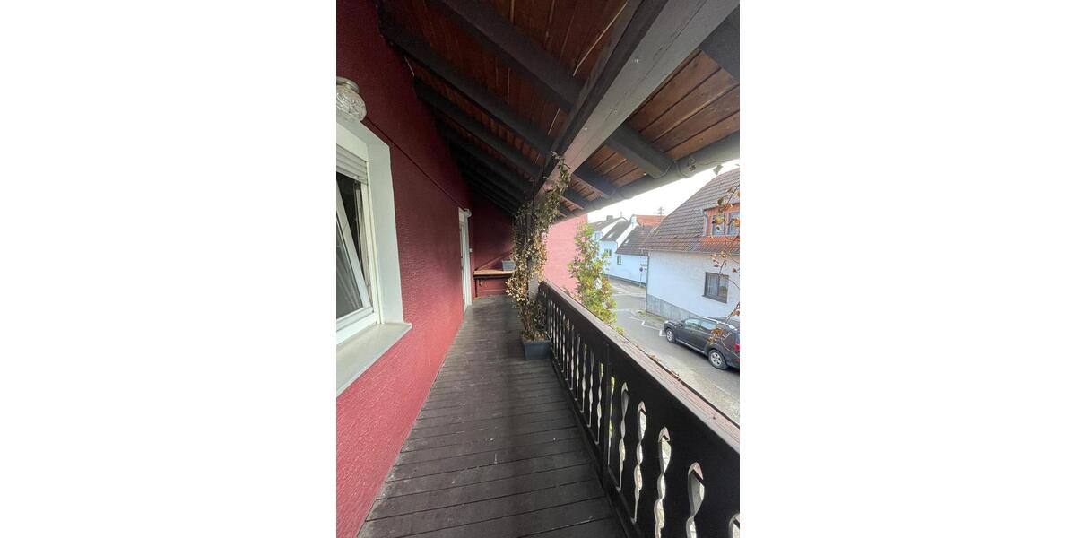 Etagenwohnung Siebeldingen - 4 Zimmer, 100 m&sup2;, 900&euro; | Angebot:24592045