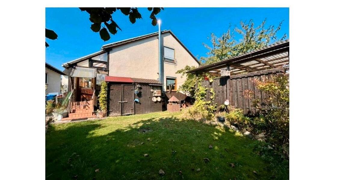 Dachgeschoßwohnung Borken (Hessen) - 3 Zimmer, 108 m&sup2;, 860&euro; | Angebot:26552811