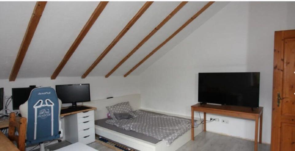 Einfamilienhaus Walldürn - 7 Zimmer, 230 m&sup2;, 2.290&euro; | Angebot:26348519