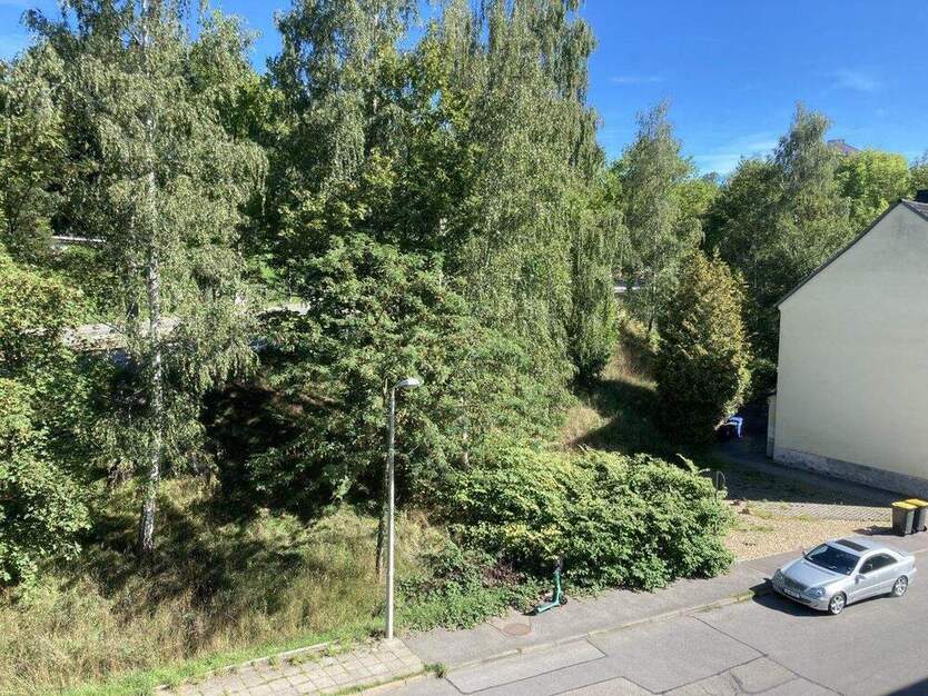 Geräumige Dreizimmerwohnung in zentrumsnaher, aber ruhiger Lage Nähe Campus 3 zimmer