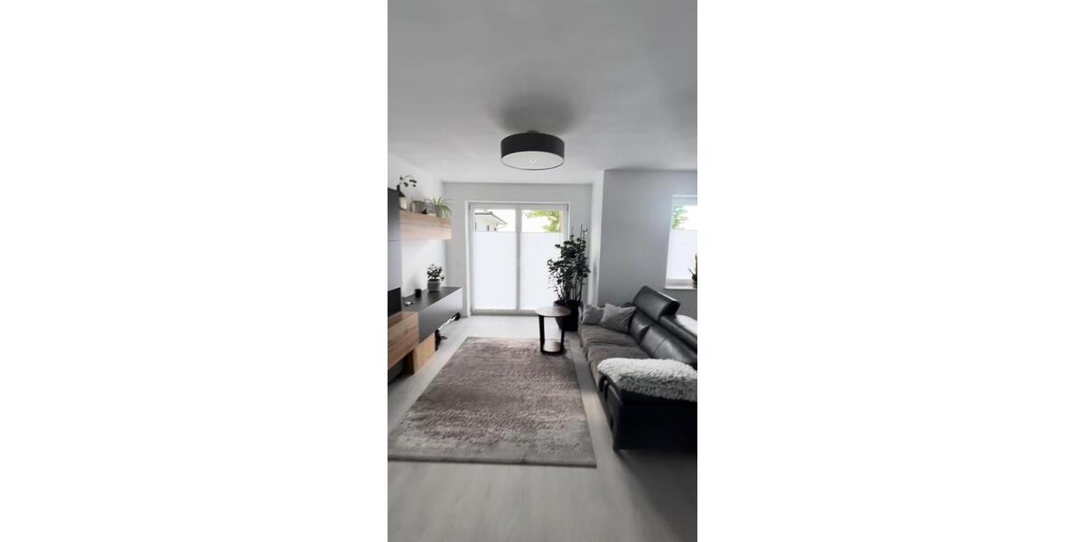 Erdgeschoßwohnung Waldbröl - 2.5 Zimmer, 83 m&sup2;, 1.000&euro; | Angebot:26372658
