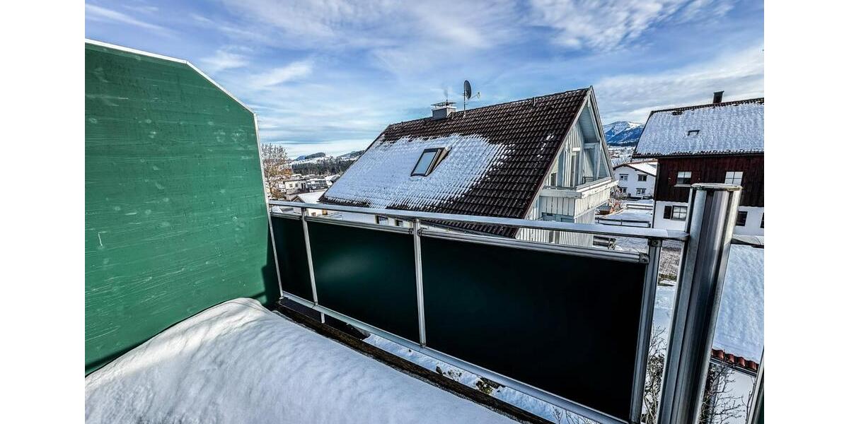 Dachgeschoßwohnung Oberreute - 3 Zimmer, 90 m&sup2;, 900&euro; | Angebot:24522988