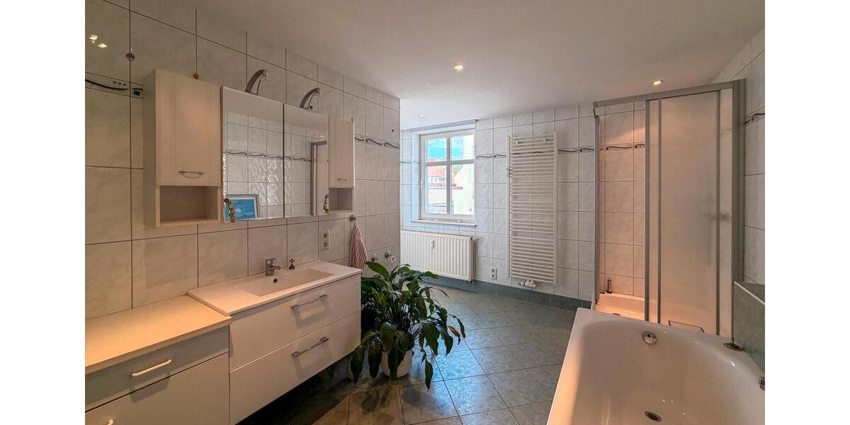 Etagenwohnung Pritzwalk - 2 Zimmer, 82 m&sup2;, 676&euro; | Angebot:26251007