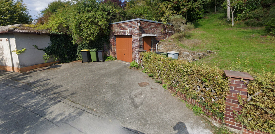 Dachgeschoßwohnung Rödental - 2 Zimmer, 45 m&sup2;, 400&euro; | Angebot:24842946