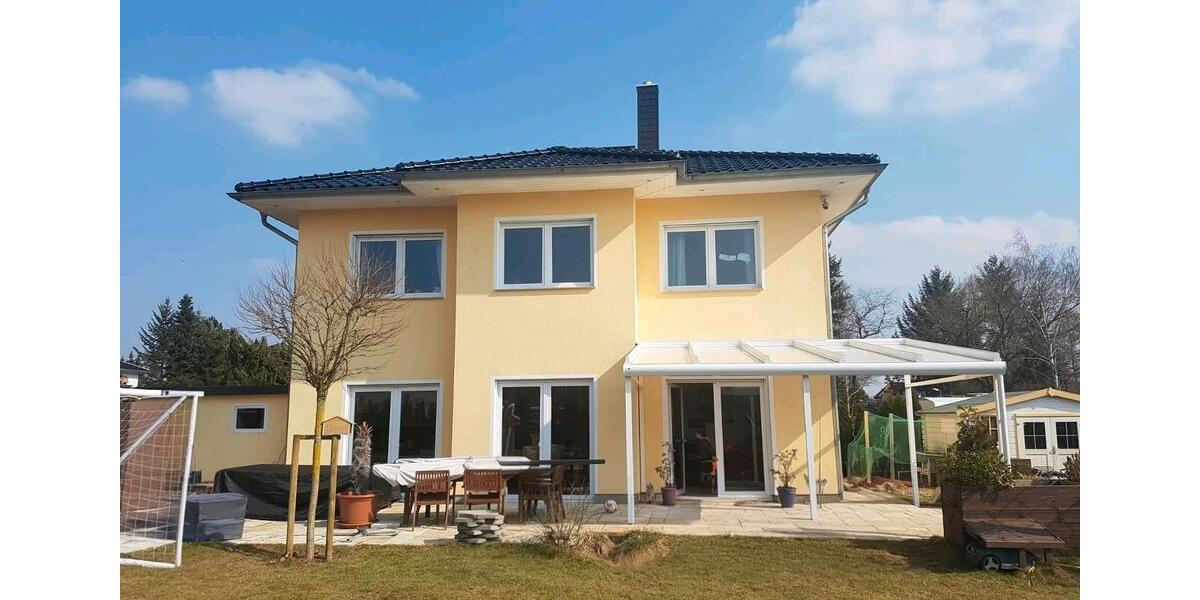 Villa Kleinmachnow - 6 Zimmer, 182 m&sup2;, 2.500&euro; | Angebot:26554802