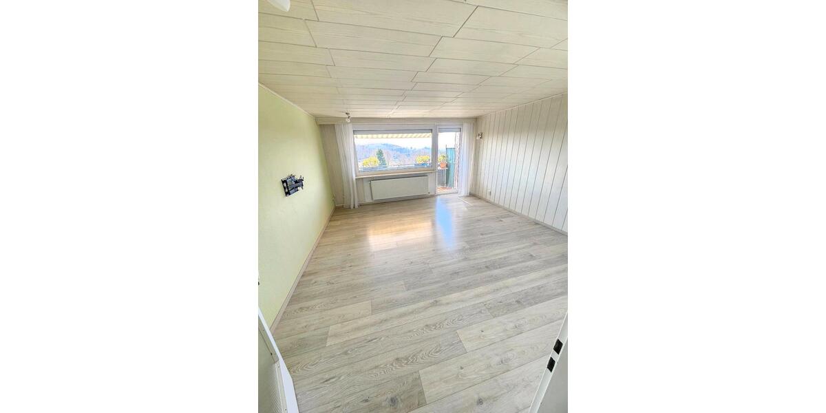 Etagenwohnung Bergneustadt - 3 Zimmer, 77 m&sup2;, 700&euro; | Angebot:26618880