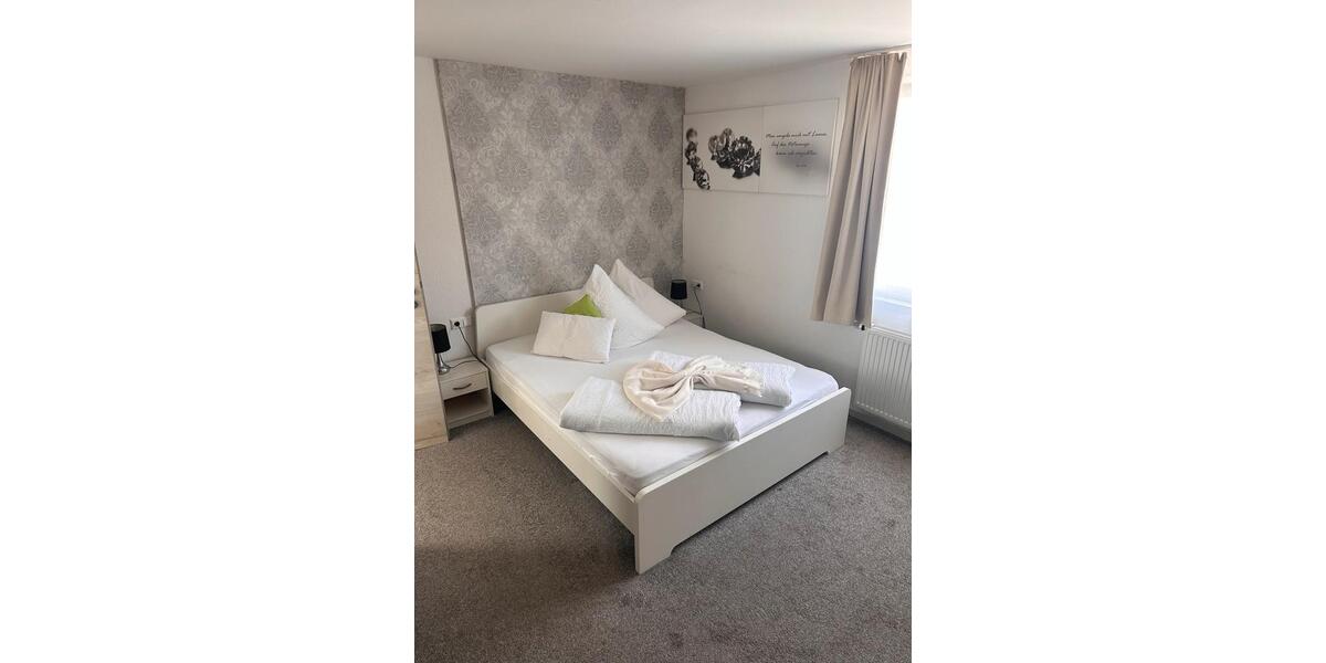Wohnen auf Zeit Meckenbeuren - 7 Zimmer, 500&euro; | Angebot:23550881