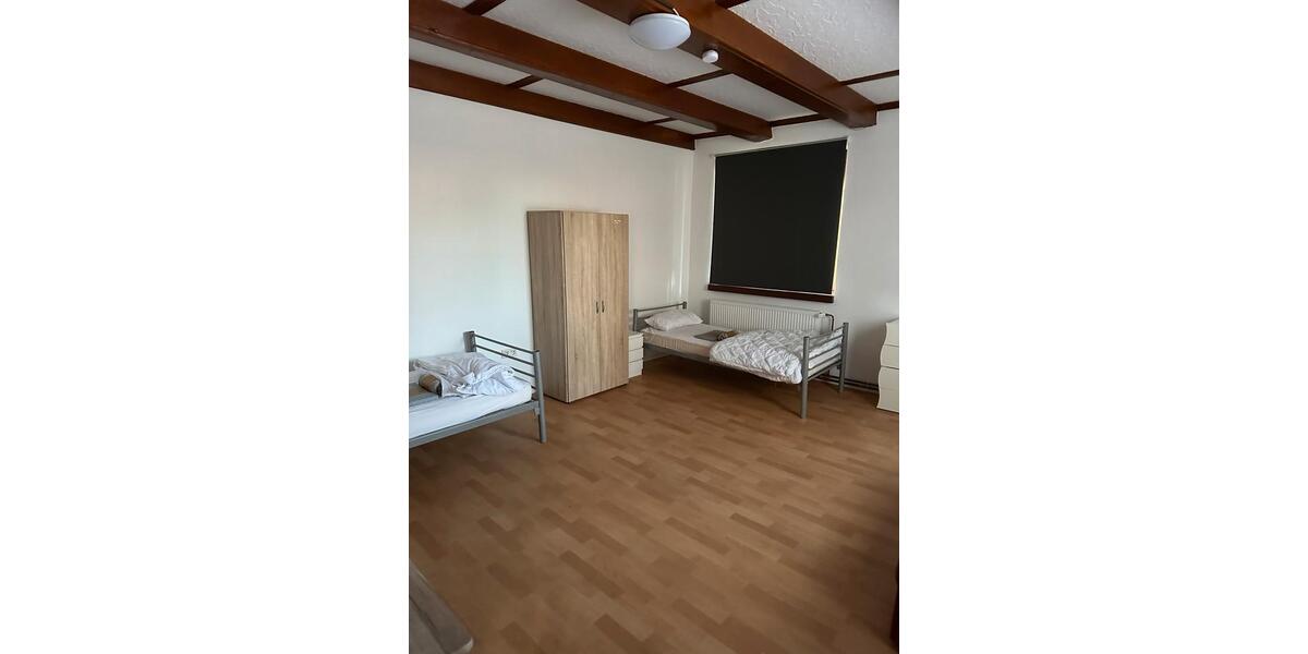 Wohnen auf Zeit Lähden - 14 Zimmer, 400 m&sup2;, 11&euro; | Angebot:23698967