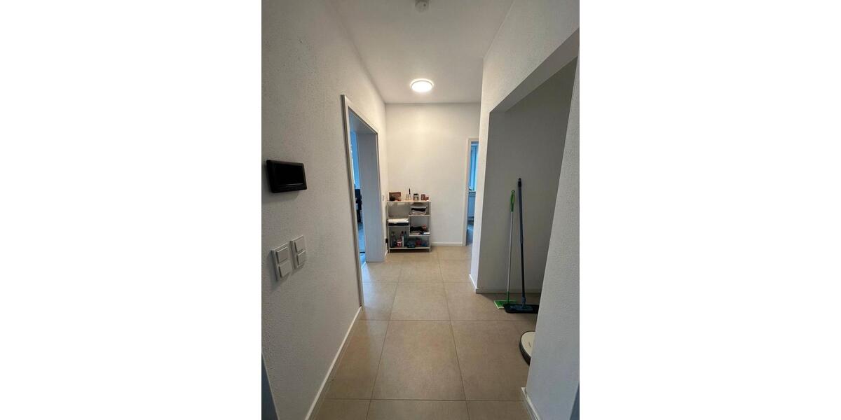 Erdgeschoßwohnung Elsendorf - 3 Zimmer, 79 m&sup2;, 1.000&euro; | Angebot:26021025