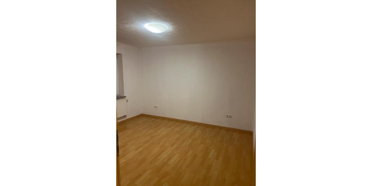 Erdgeschoßwohnung Nagold - 4 Zimmer, 105 m&sup2;, 1.350&euro; | Angebot:25022181