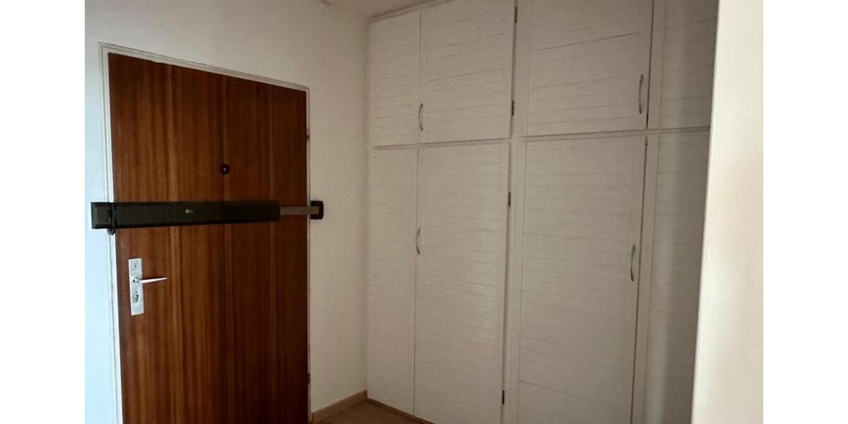 Etagenwohnung Bensheim - 3 Zimmer, 94 m&sup2;, 1.600&euro; | Angebot:26020918