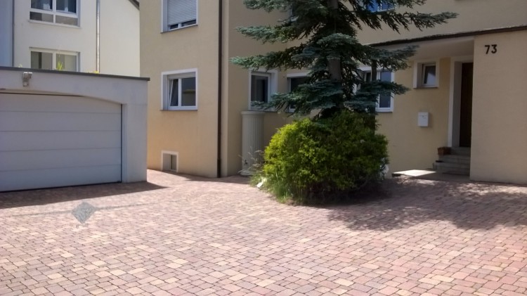 Hochwertige 2½-Zi. DG-Wohnung mit Westbalkon, EBK & Stellplatz - modernes Wohnen in gepflegter Hausgemeinschaft - Dachgeschoßwohnung Schönaich | Angebot:26945980
