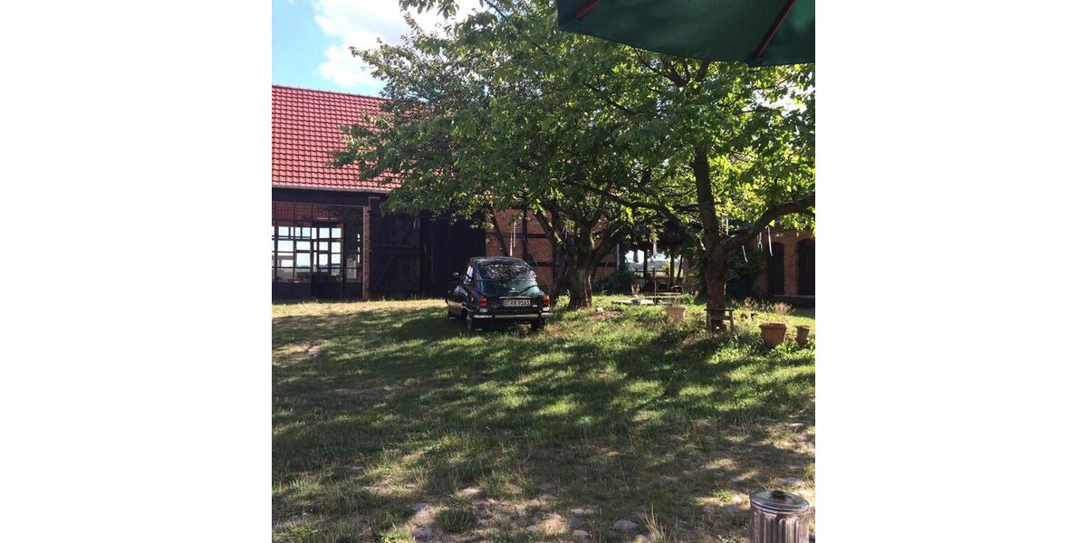 Vierseithof a d Wiesen,möbl.Dach, 1 Zimmer, Gartennutzung 1 zimmer