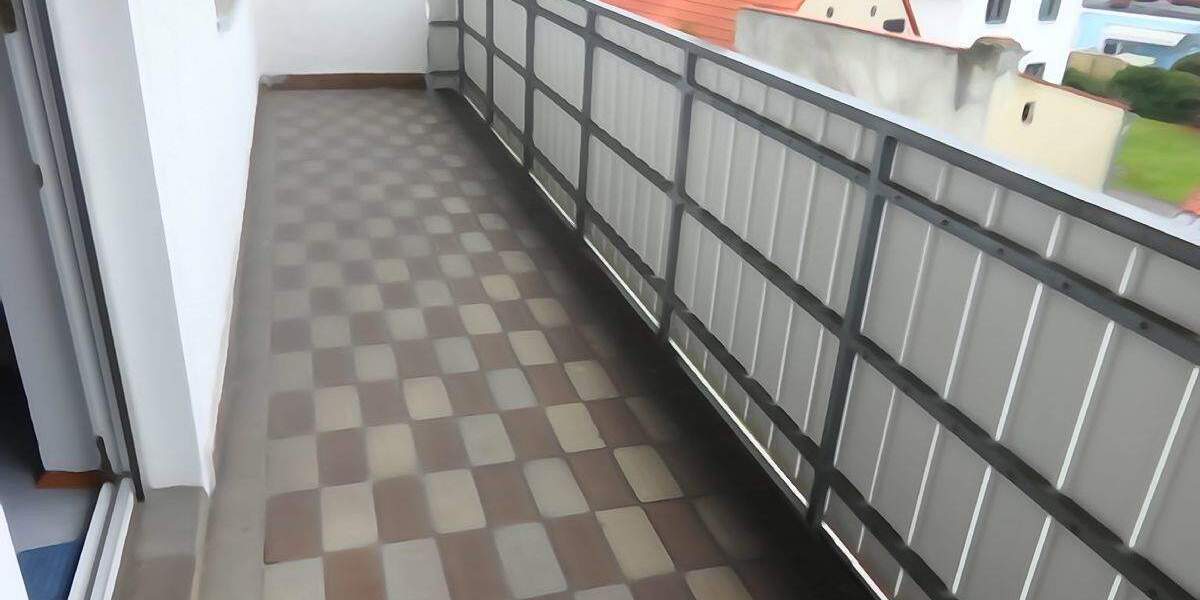 Etagenwohnung Amberg - 3 Zimmer, 94 m&sup2;, 790&euro; | Angebot:25909111