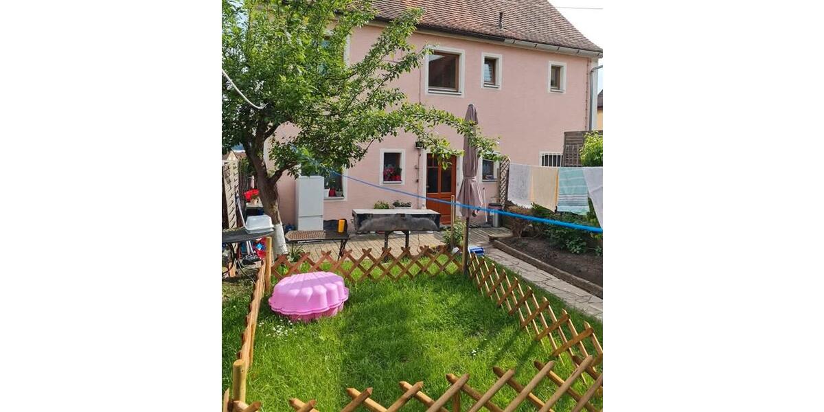 Einfamilienhaus Flachslanden - 5 Zimmer, 140 m&sup2;, 1.200&euro; | Angebot:26594501