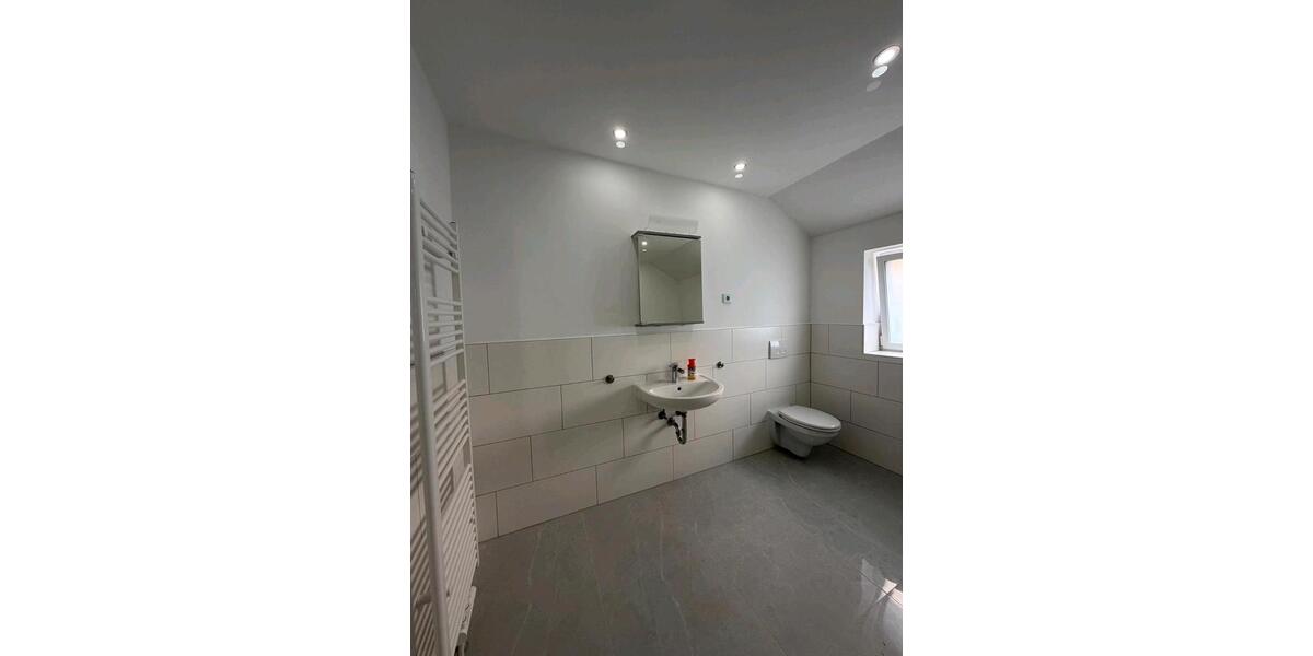 Dachgeschoßwohnung Kappelrodeck - 3 Zimmer, 78 m&sup2;, 1.300&euro; | Angebot:26438207