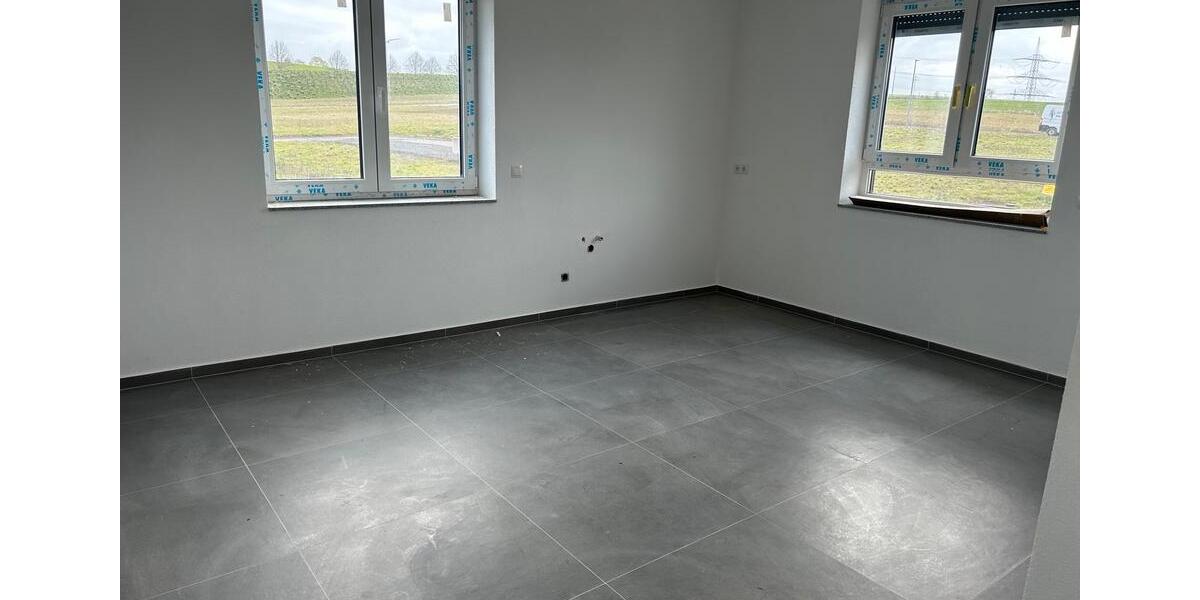 Etagenwohnung Eisenberg (Pfalz) - 4 Zimmer, 120 m&sup2;, 1.650&euro; | Angebot:25976000