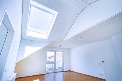 Panorama Dachgeschoßwohnung - nur 10 Min.v. Freiburg