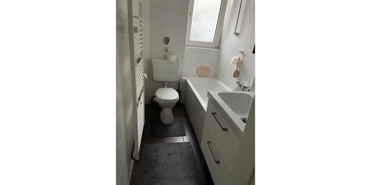 Erdgeschoßwohnung Bremerhaven Mitte - 2.5 Zimmer, 65 m&sup2;, 730&euro; | Angebot:24463240