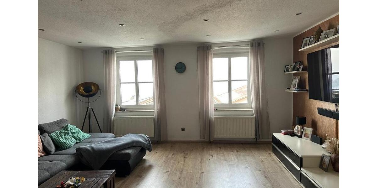 Etagenwohnung Untergriesbach - 4 Zimmer, 117 m&sup2;, 950&euro; | Angebot:25378301